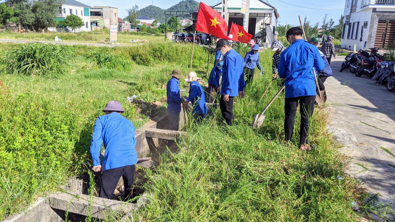 THỊ TRẤN RA QUÂN XÂY DỰNG ĐÔ THỊ VĂN MINH